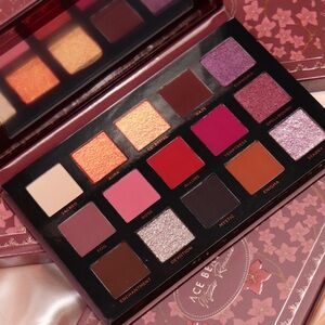 NIB - Ace Beaute Mystic Romance Eyeshadow Palette 🎨